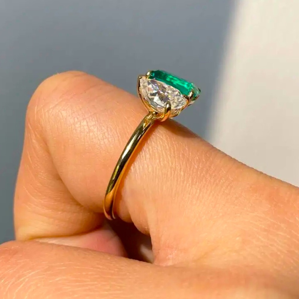 Emerald Ring Double Stone - image 3